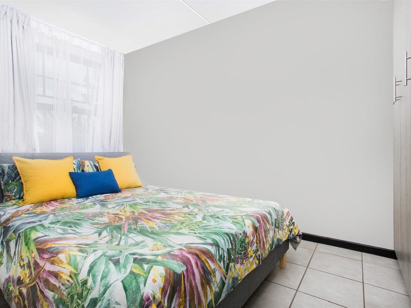 2 Bedroom House for Sale,Heuweloord ext 17 - Photo 4