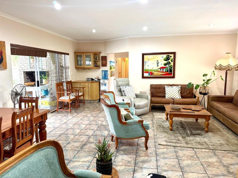 3 Bedroom House For Sale in Tafelzicht, Malmesbury - Photo 10