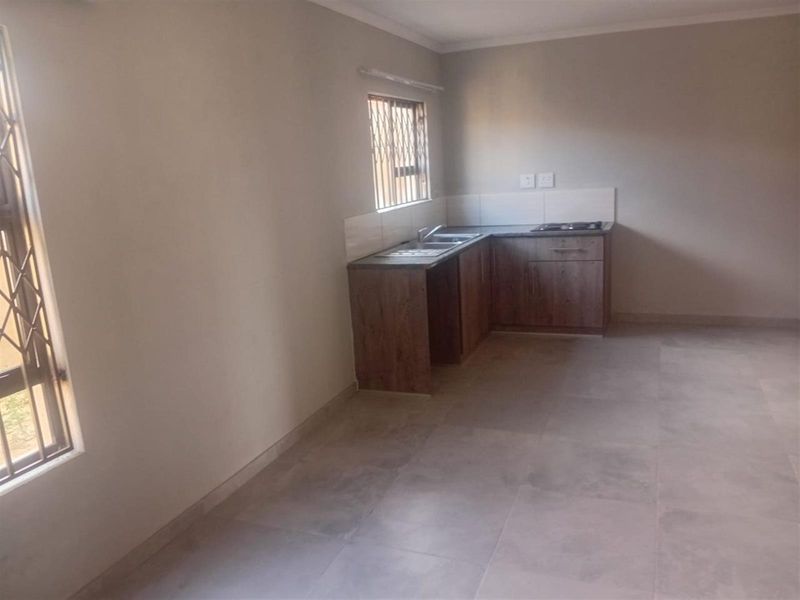 Apartment To Rent in Cosmo City, Roodepoort - Photo 2