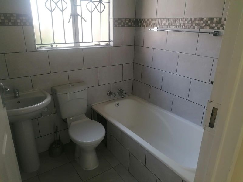 Apartment For Sale in Country View, Midrand - Photo 8