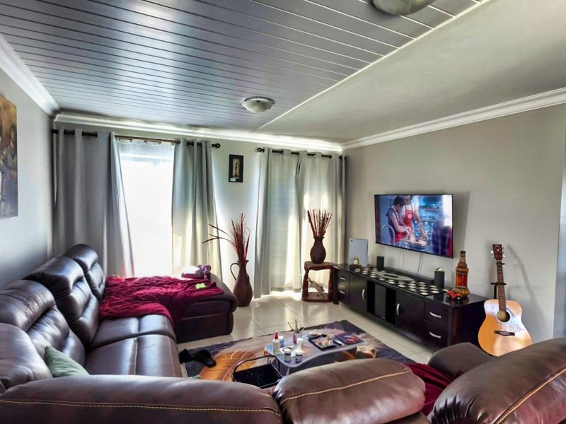 House For Sale in Dana Bay Mossel Bay Western Cape - Photo 6