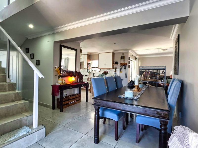 House For Sale in Dana Bay Mossel Bay Western Cape - Photo 2