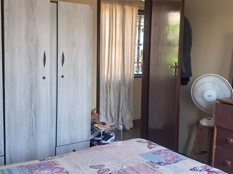 3 Bedroom House for Sale in Woodview, Phoenix, KwaZulu Natal - Photo 8