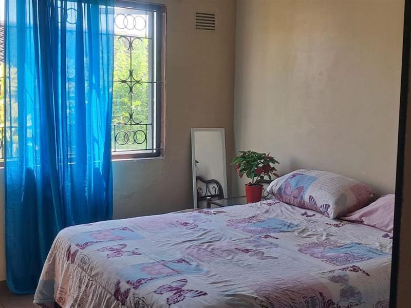 3 Bedroom House for Sale in Woodview, Phoenix, KwaZulu Natal - Photo 7