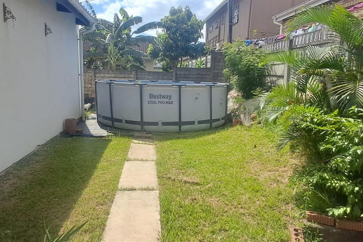 3 Bedroom House for Sale in Woodview, Phoenix, KwaZulu Natal - Photo 3