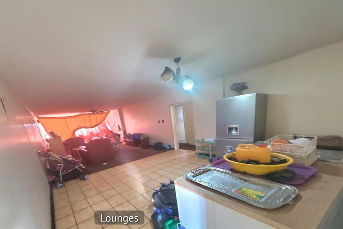 Apartment Block For Sale in Witbank Ext 5, Witbank - Photo 4