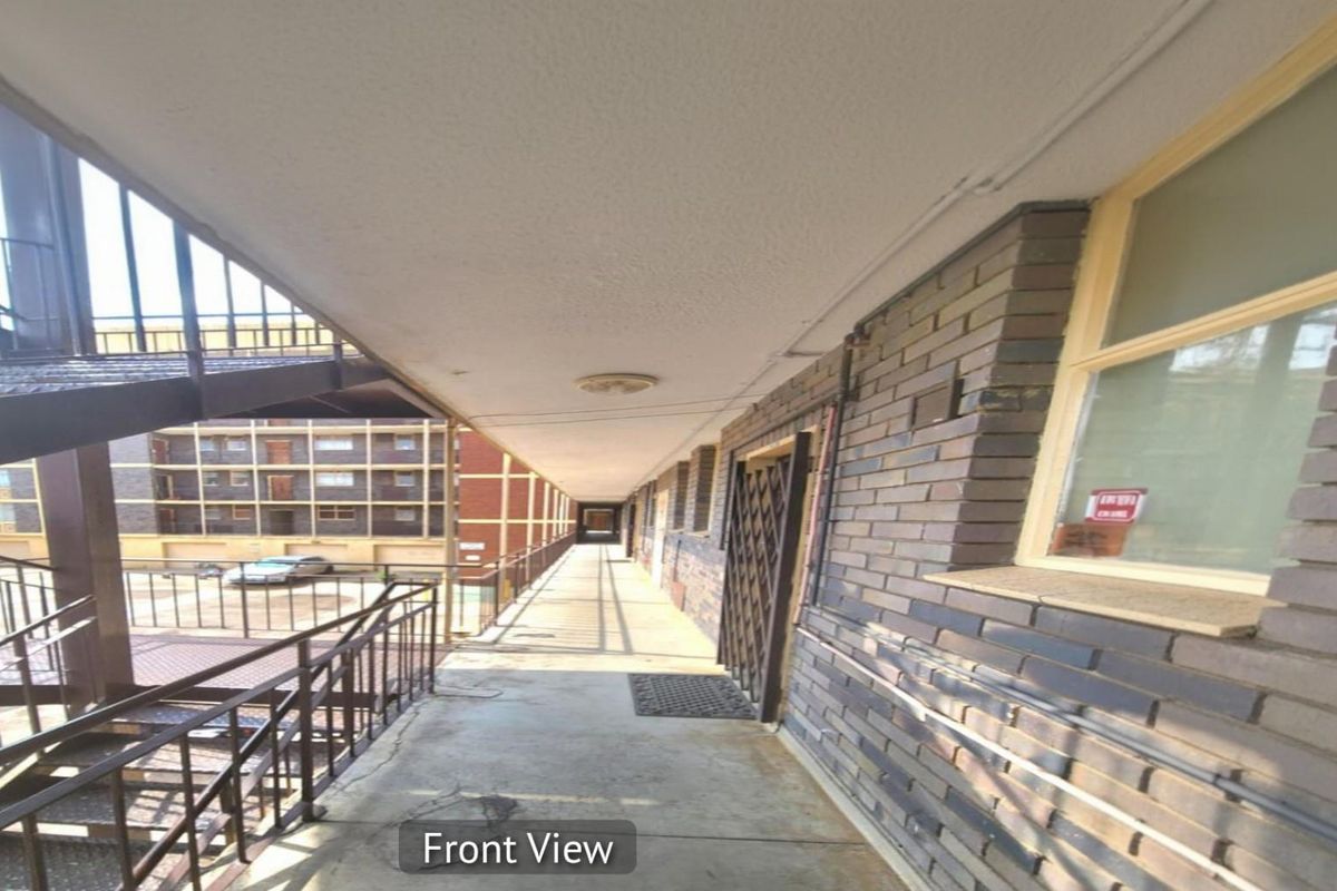 Apartment Block For Sale in Witbank Ext 5, Witbank - Photo 2