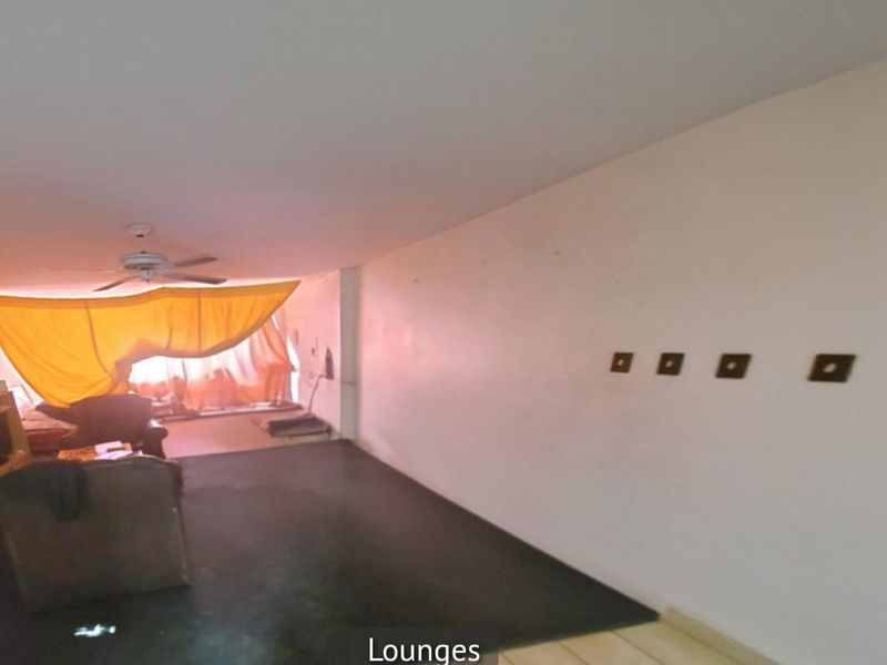 Apartment Block For Sale in Witbank Ext 5, Witbank - Photo 5