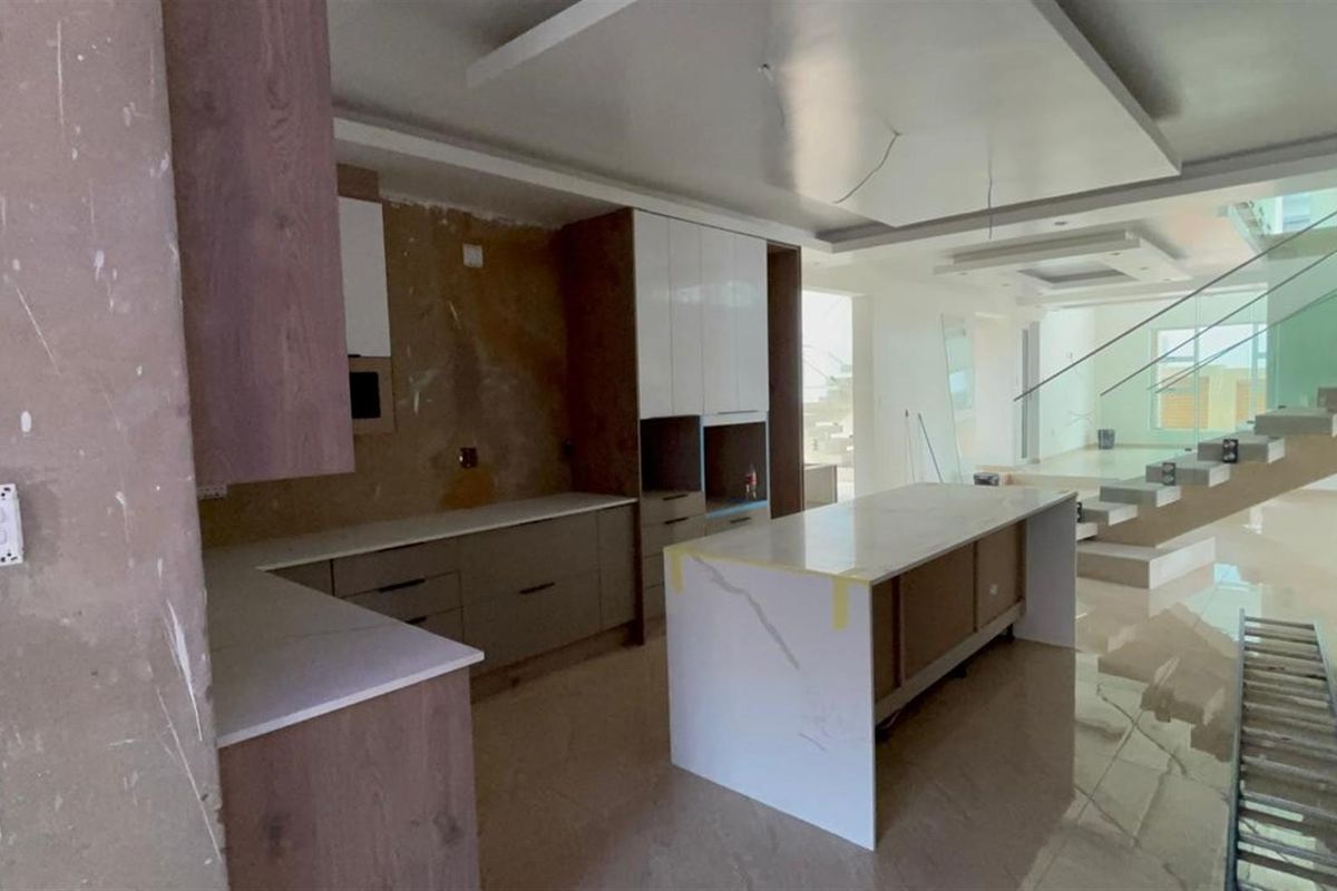 A Luxurious  Dream Home For Sale in Helderwyk, Brakpan - Photo 4