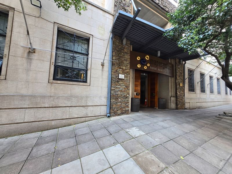 Secure, Contemporary Apartment living in the City - Marshalltown - Photo 1