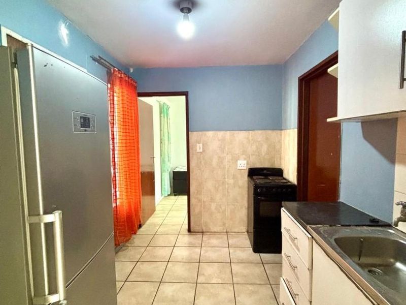 Prime Scottsville Apartment | Walk to UKZN | High-Return Unit +/- R12k pm | Secured Complex - Photo 8