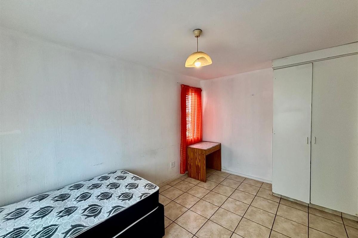 Prime Scottsville Apartment | Walk to UKZN | High-Return Unit +/- R12k pm | Secured Complex - Photo 5