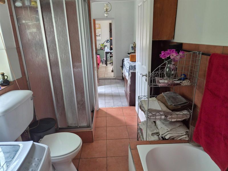 Affordable 2-Bedroom Home in Denneoord, Garden Route - Photo 9