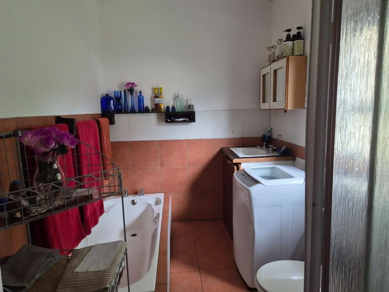 Affordable 2-Bedroom Home in Denneoord, Garden Route - Photo 8