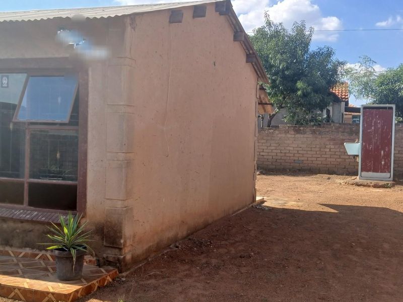 Investor's Collection in Soshanguve - Photo 10