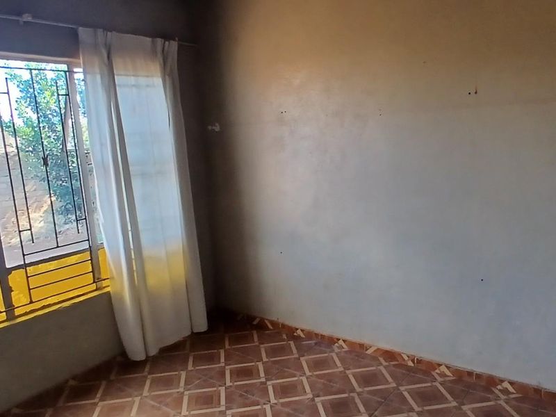 Investor's Collection in Soshanguve - Photo 7