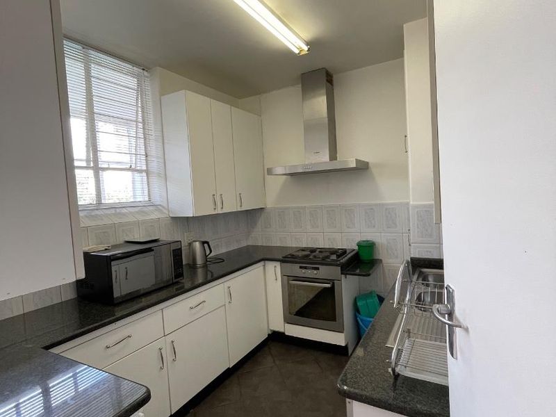 2 Bedroom Apartment To Rent in Bedford Gardens, Bedfordview - Photo 4