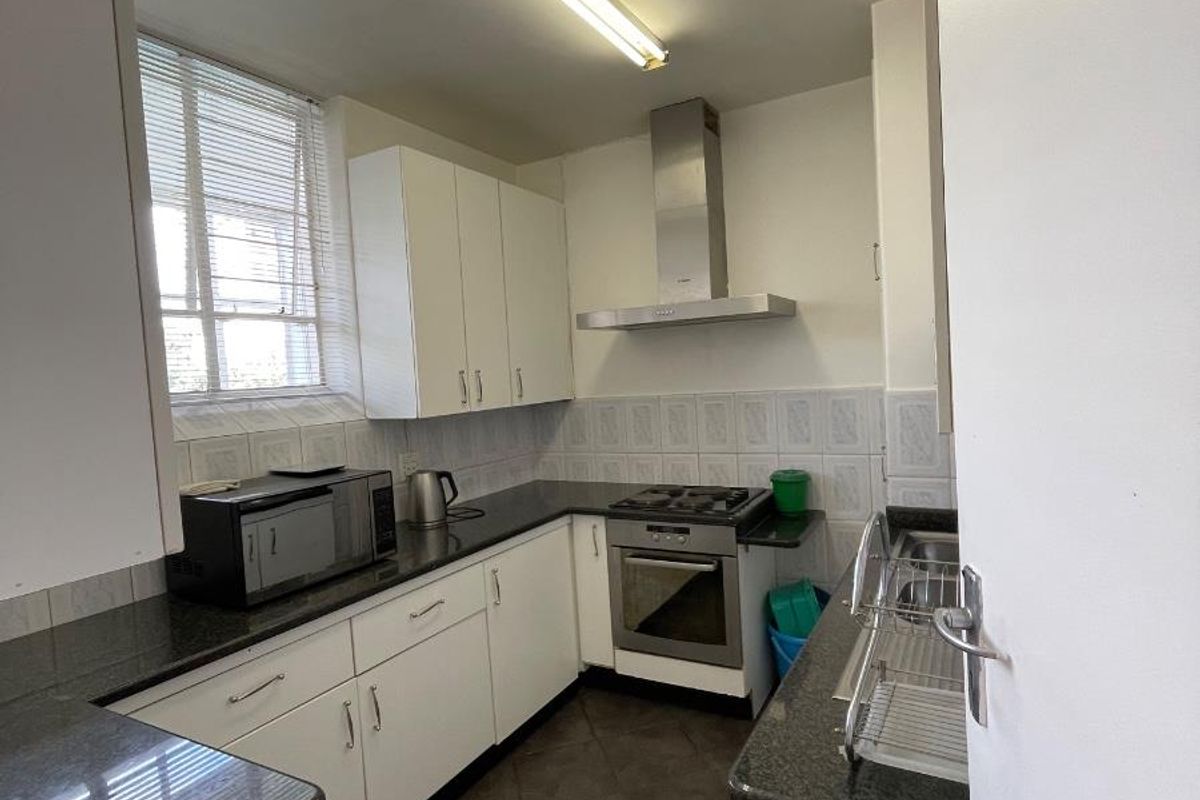 2 Bedroom Apartment To Rent in Bedford Gardens, Bedfordview - Photo 4