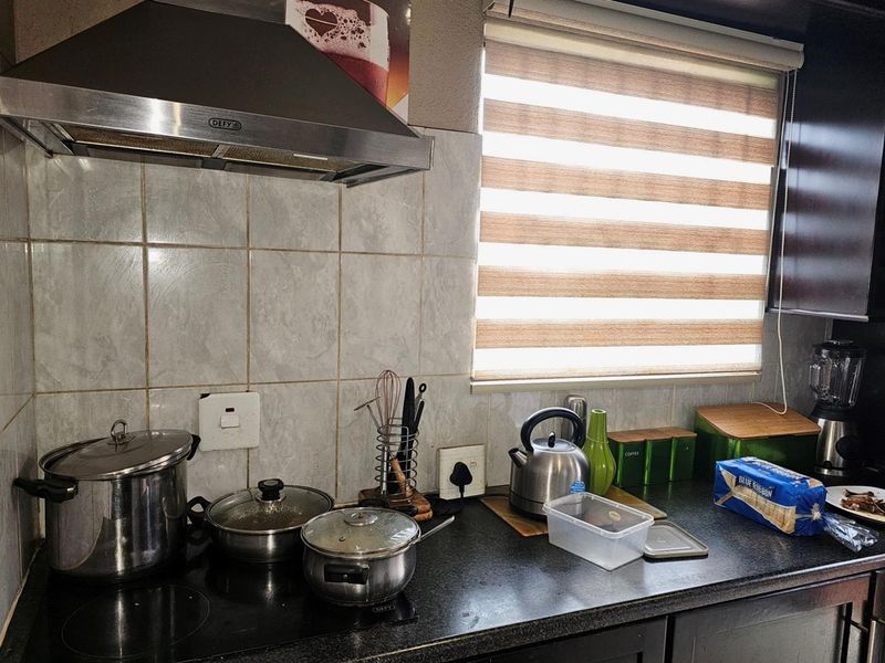 2 Bedroom Family Home To Rent in Riverlea, Johannesburg - Photo 3