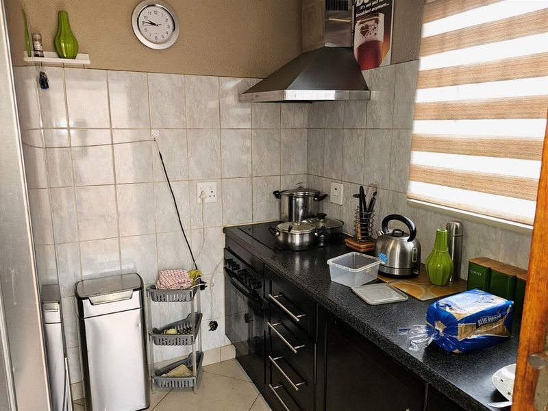 2 Bedroom Family Home To Rent in Riverlea, Johannesburg - Photo 2