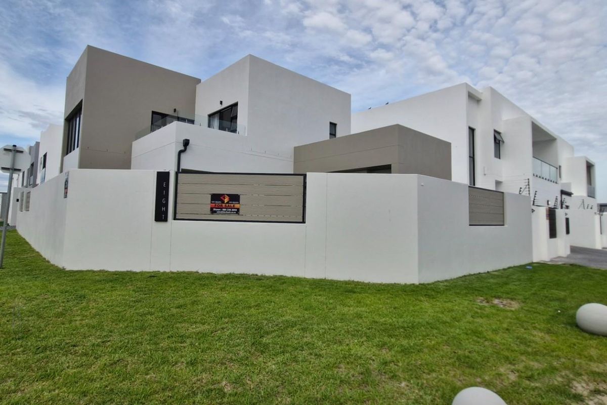 Modern 4-Bedroom Double-Storey Home in Sought-After Sandown - Photo 2