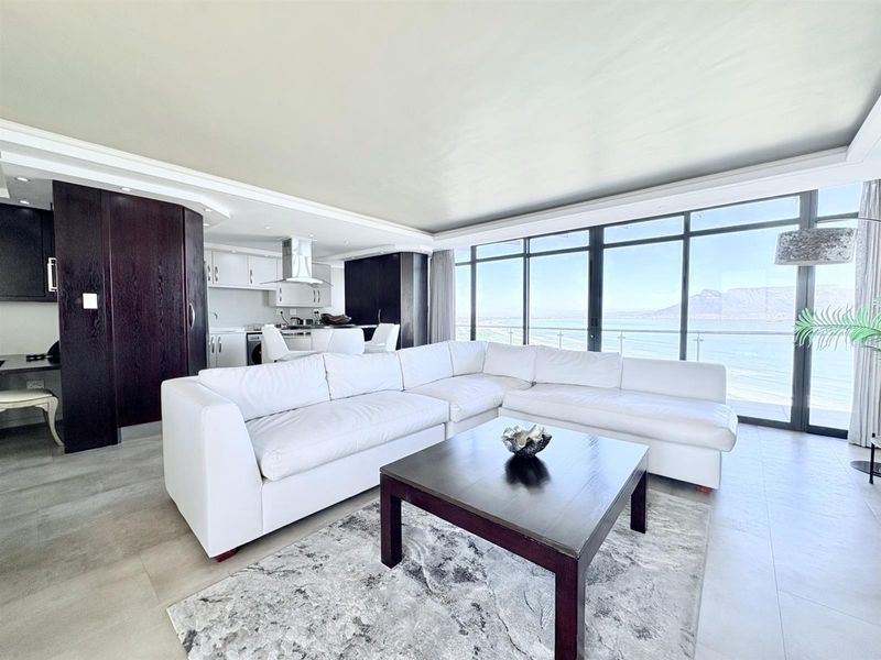 Stunning 250m2 Three-Bedroom Penthouse in Aquarius - Photo 2
