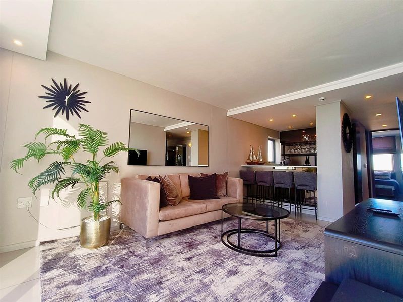 Penthouse Apartment - Photo 4