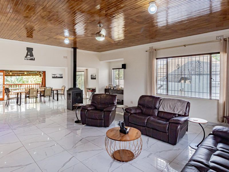 House For Sale in Florida Hills, Roodepoort - Photo 5