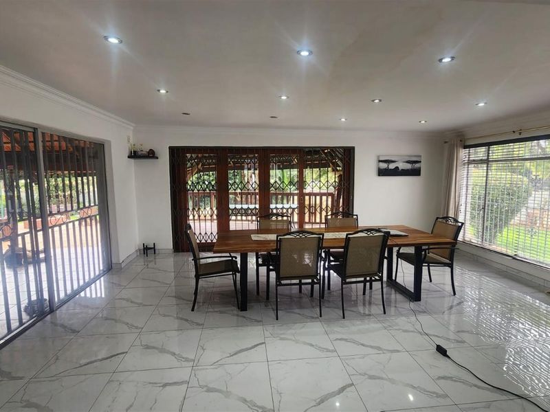 House For Sale in Florida Hills, Roodepoort - Photo 8