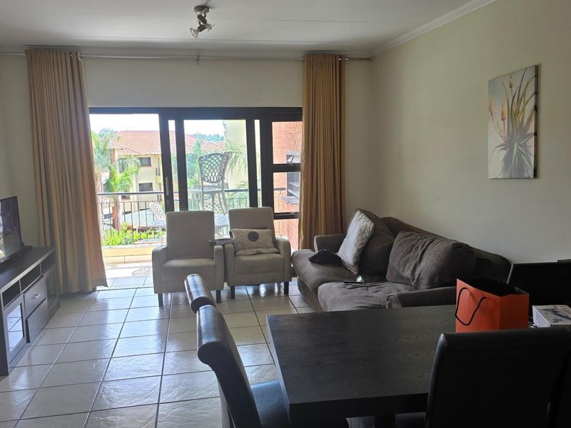 Two bedroom townhouse For Sale in Paulshof, Sandton - Photo 5
