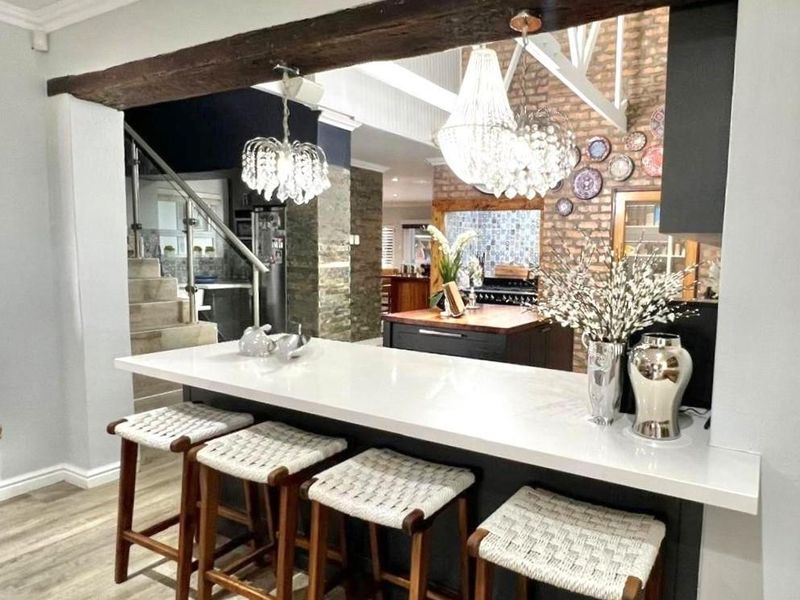Shared Mandate: A Statement of Refined Coastal Luxury - Wavecrest, Jeffreys Bay - Photo 1