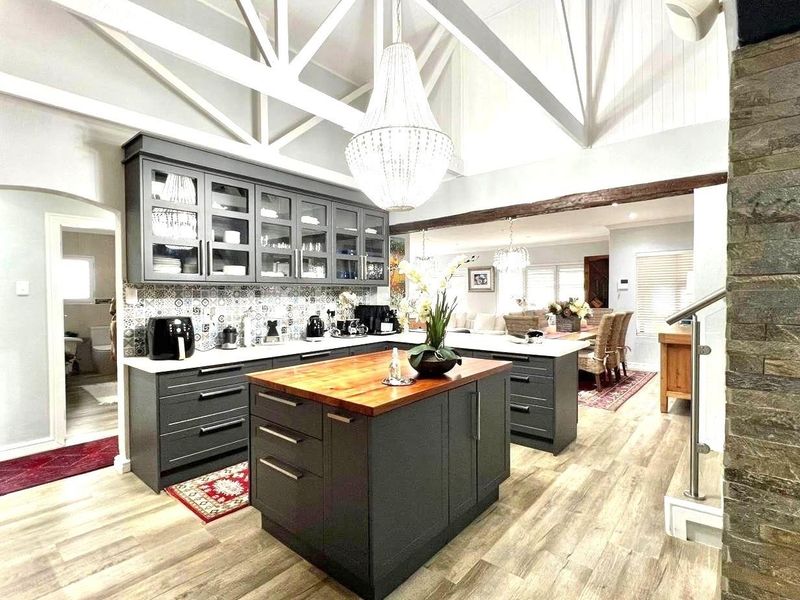 Shared Mandate: A Statement of Refined Coastal Luxury - Wavecrest, Jeffreys Bay - Photo 5