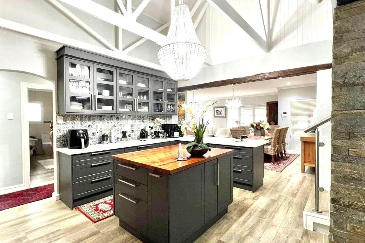 Shared Mandate: A Statement of Refined Coastal Luxury - Wavecrest, Jeffreys Bay - Photo 5