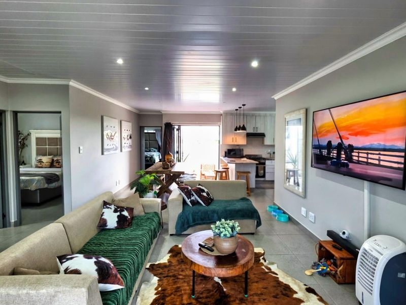 House For Sale in Dana Bay Mossel Bay Western Cape - Photo 2