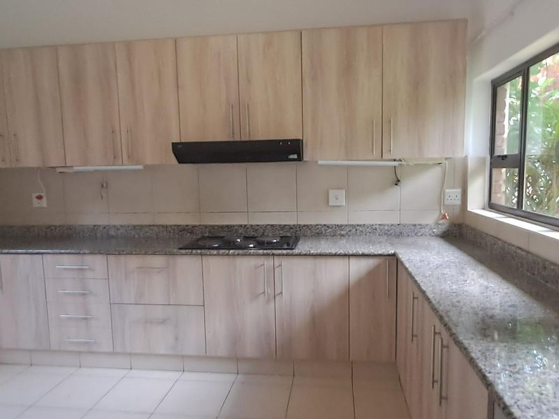 House To Rent in Umhlanga Rocks, Umhlanga, KwaZulu Natal - Photo 4