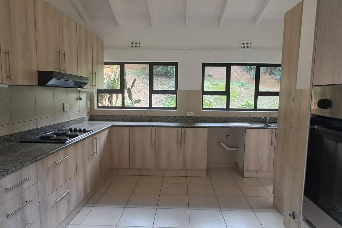 House To Rent in Umhlanga Rocks, Umhlanga, KwaZulu Natal - Photo 2