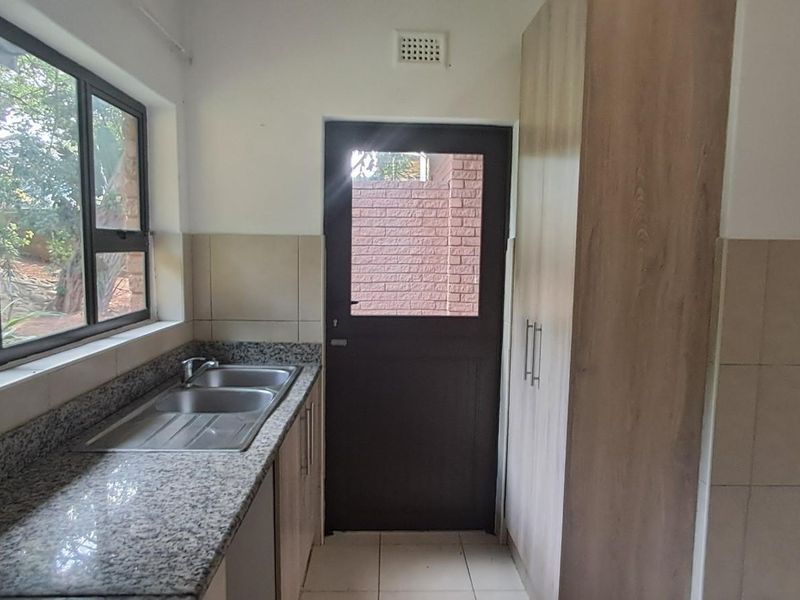 House To Rent in Umhlanga Rocks, Umhlanga, KwaZulu Natal - Photo 3