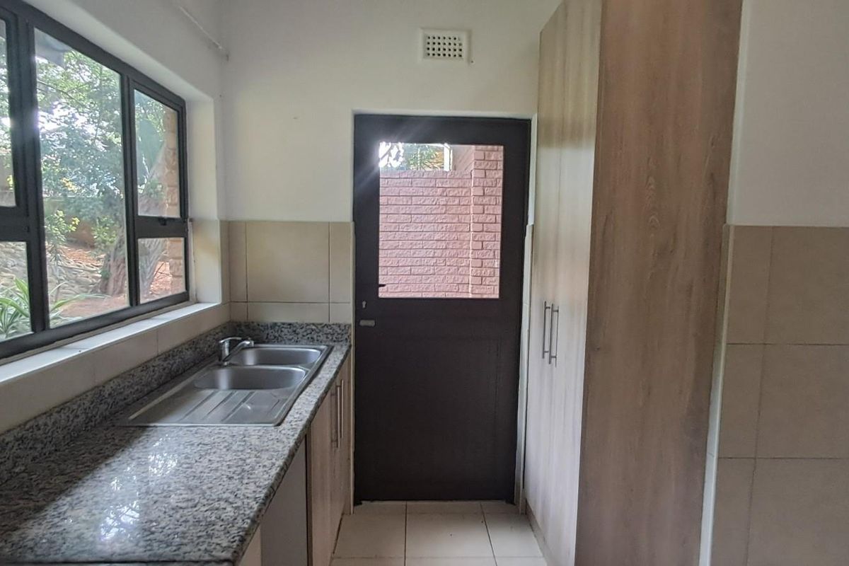 House To Rent in Umhlanga Rocks, Umhlanga, KwaZulu Natal - Photo 3