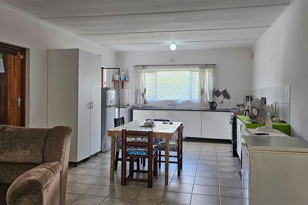 House For Sale in Margate, KwaZulu Natal - Photo 4