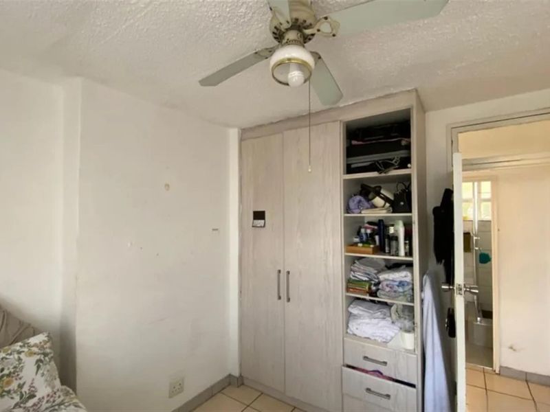 Apartment For Sale in Glenwood, Durban, KwaZulu Natal - Photo 5