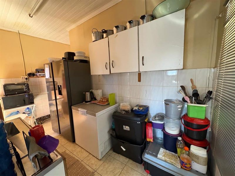 Two bedroom home in Riviera - Photo 6