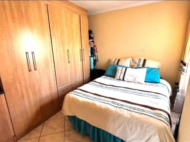 House For Sale in Birch Acres, Kempton Park - Photo 8