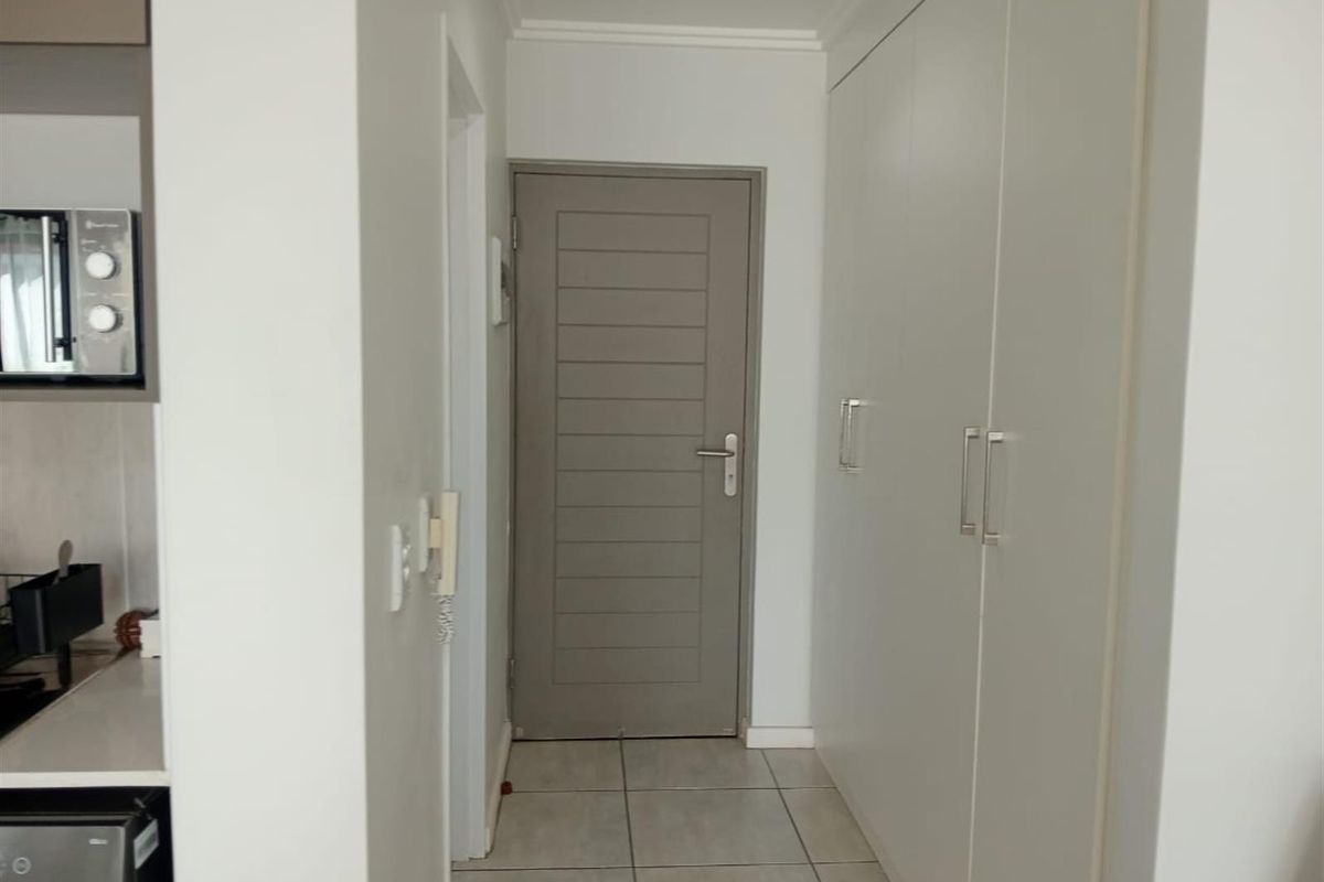 1 BEDROOM Apartment For Sale in Fourways, Sandton - Photo 5