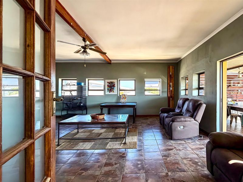 Four Bedroom House with Outside Room and Pool  | Listed by Danté Koen and Paul Gierke, eXp Realty - Photo 6