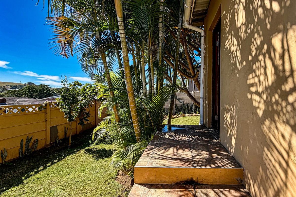 Four Bedroom House with Outside Room and Pool  | Listed by Danté Koen and Paul Gierke, eXp Realty - Photo 3