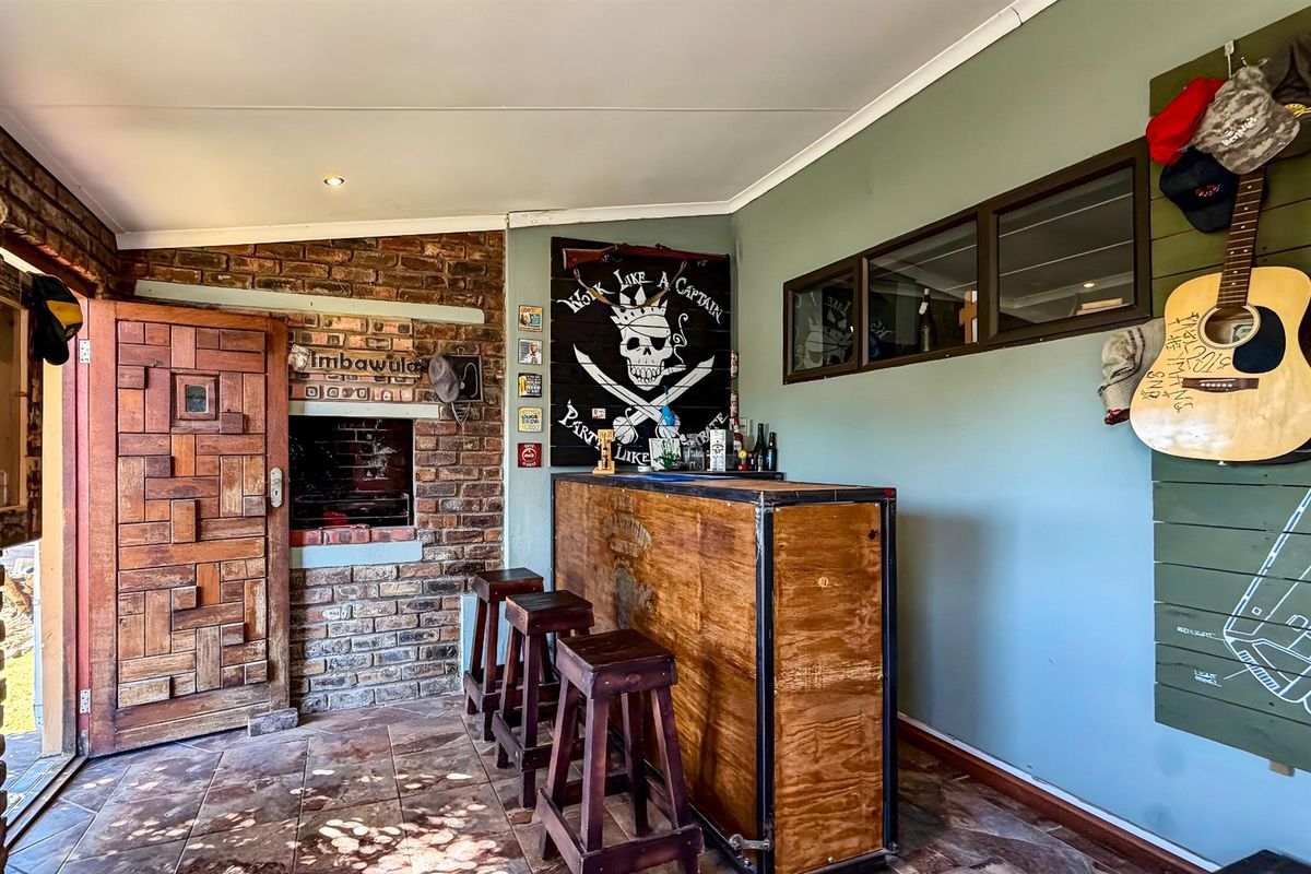 Four Bedroom House with Outside Room and Pool  | Listed by Danté Koen and Paul Gierke, eXp Realty - Photo 5