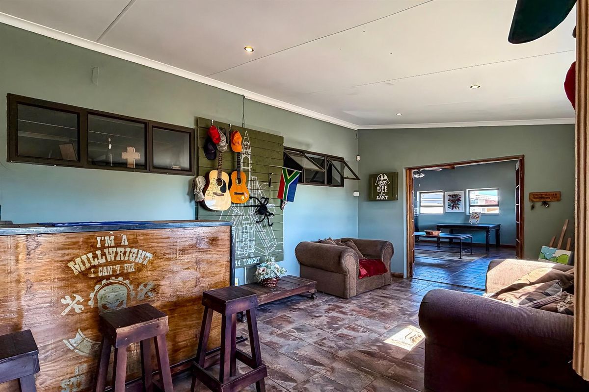 Four Bedroom House with Outside Room and Pool  | Listed by Danté Koen and Paul Gierke, eXp Realty - Photo 4