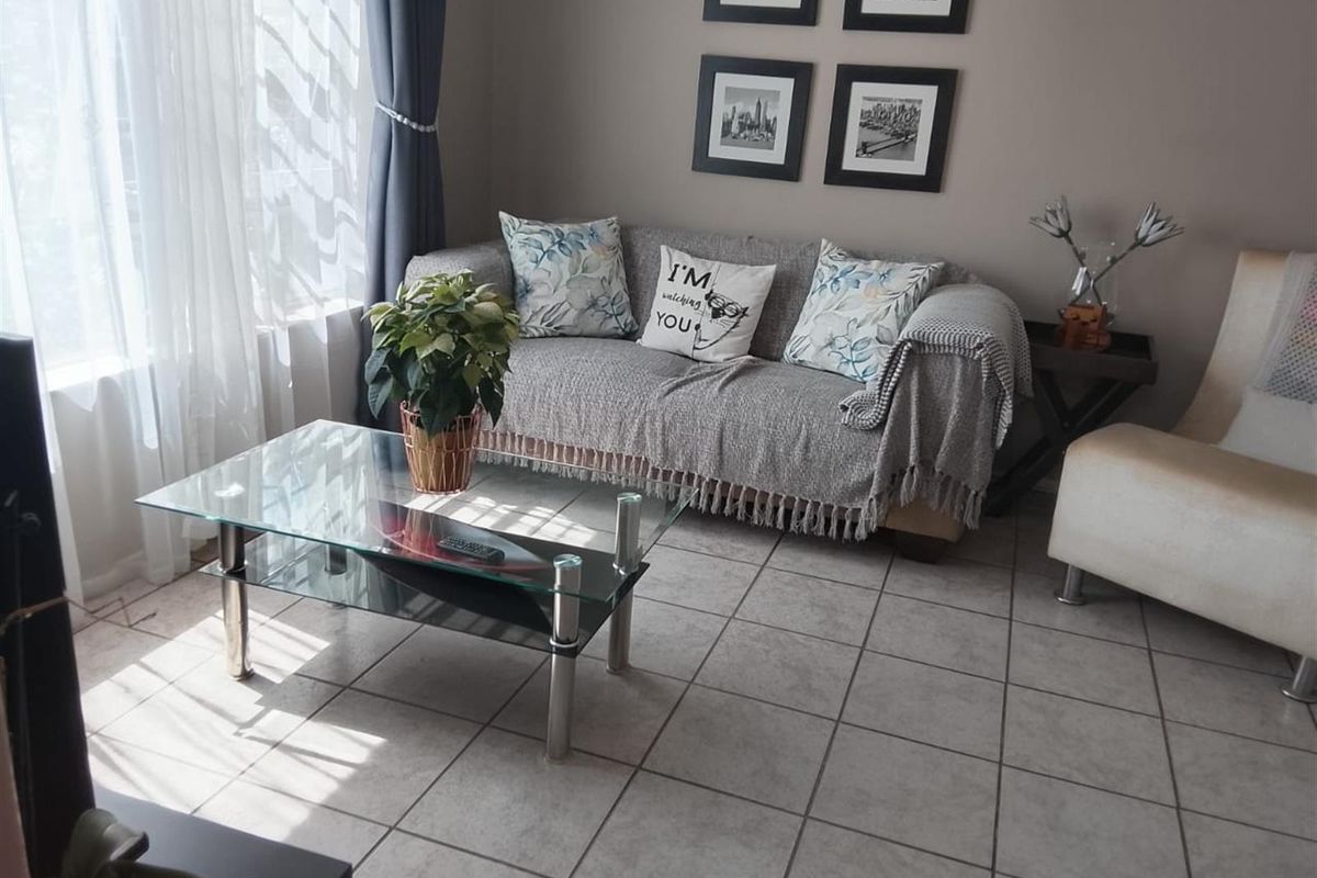 Apartment For sale Glen Marais - Photo 4