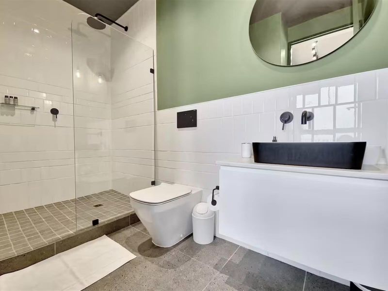 Apartment To Rent in Cape Town City Centre, Cape Town - Photo 8