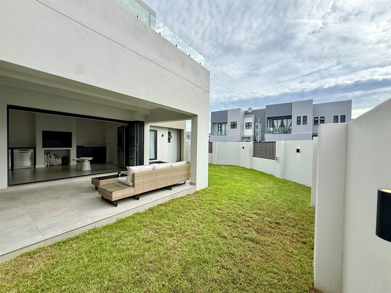 Brand New Double-Storey Four Bedroom Home in Sandown - Photo 4